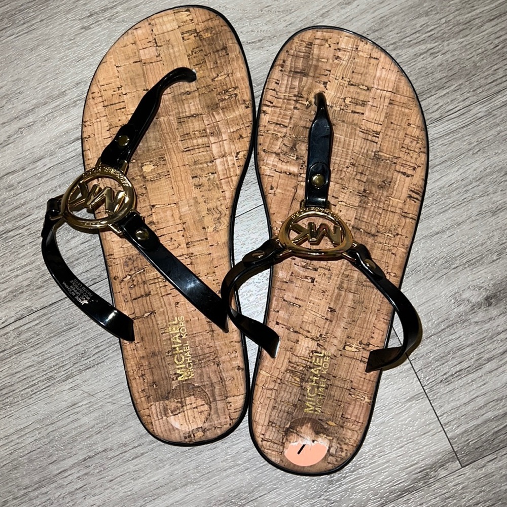 Size 7 Michael Kors, flip-flops